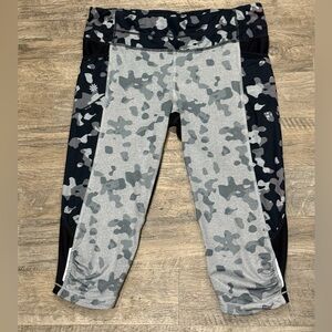 Athleta Gray and Black Camouflage Leggings NWOT